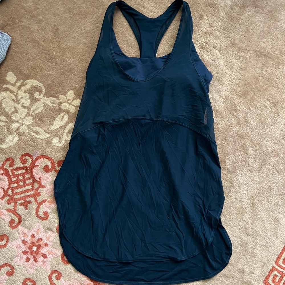 NEW lululemon built-in-bra tank size 6